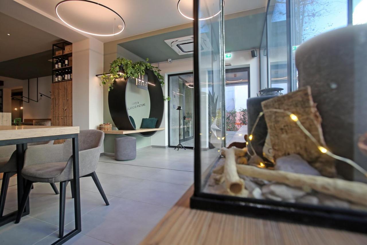 ריצ'יונה Meg Lifestyle Hotel & Apartaments מראה חיצוני תמונה