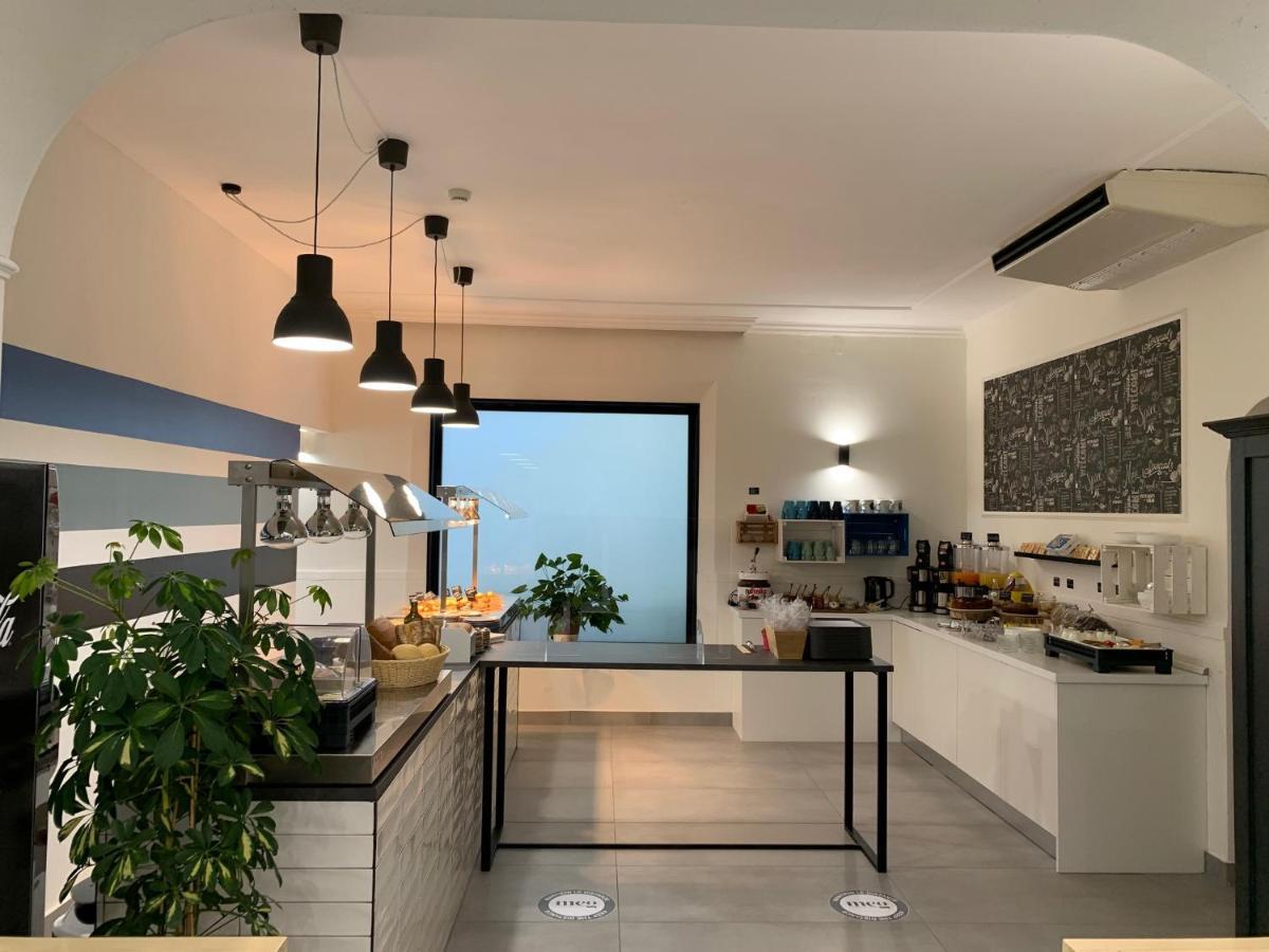 ריצ'יונה Meg Lifestyle Hotel & Apartaments מראה חיצוני תמונה